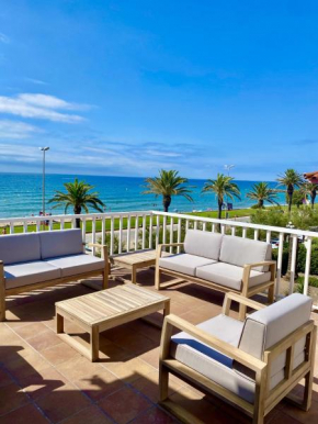 Vinyet Playa Beachfront Apartment